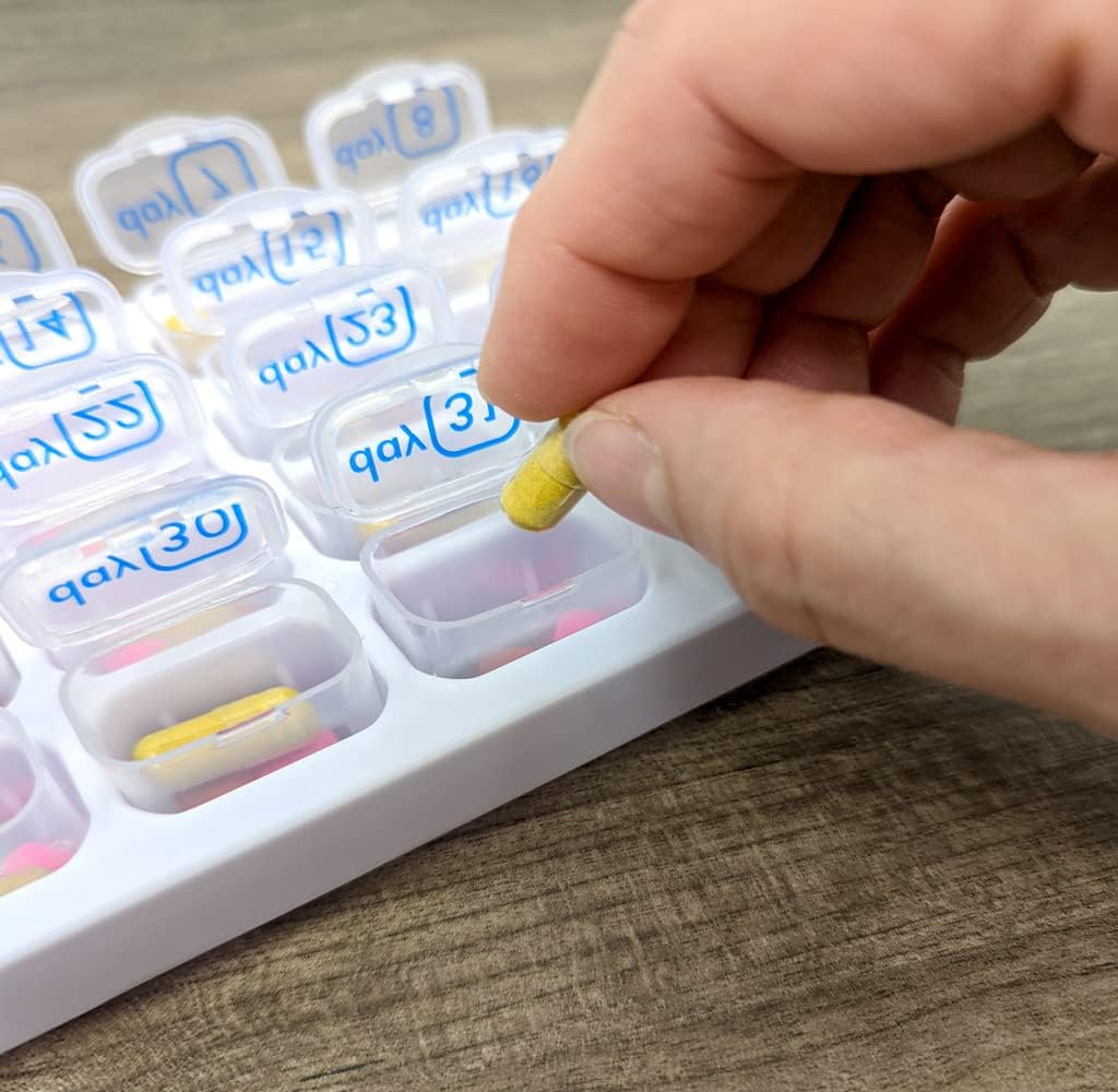 31-day-monthly-pill-box-organizer-planne-2.jpg