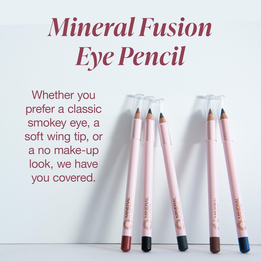 mineral-fusion-eye-pencil-black-eyeliner-2.jpg