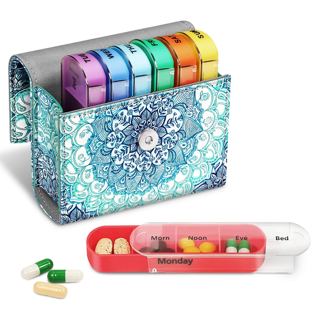 FINPAC Cotygodniowe Pill Organizatory 4 razy dziennie, Slide Open PU skóry przypadku Pill Reminder witaminy witaminy i Planner z Kartą Nazwa na rano 124; Popołudnie 124; Wieczór 124; Czas snu (Szmaragdowe Iluzje)