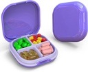 Codzienne Pill Organizator 4 Komory, Małe Pudełko Pill Przenośny Pill Case, Mini Pojemnik Pill do kieszeni torebki, Compact Travel Medicine Organizer for Witamina, Olej z wątroby dorsza, Suplement (Purpurowy)