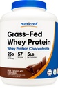 Nutricost Grass- Fed Koncentrat białka serwatki (Czekolada) 5LBS - Niedenaturowany, Non-GMO, Natural Flavors...